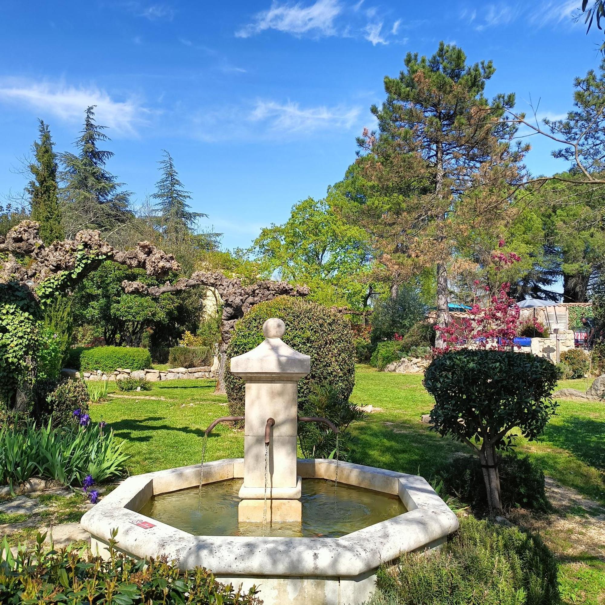 הוילה Chandolas L'Arbre Du Magnan מראה חיצוני תמונה